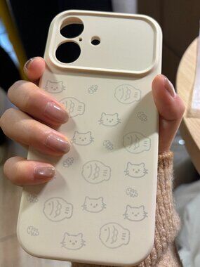Cute Cat & Fish Silicone Case | Like New Cream White